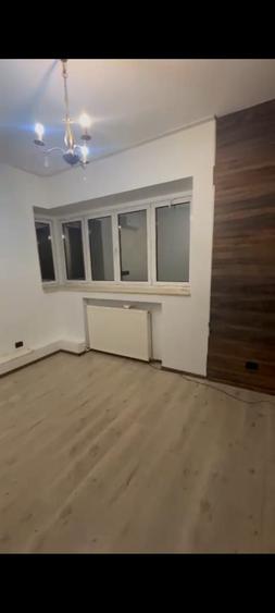 Apartament cu 4 camere decomandat în Rosetti
