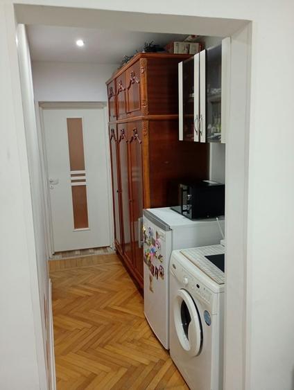Apartament cu 2 camere semidecomandat în Micro 17