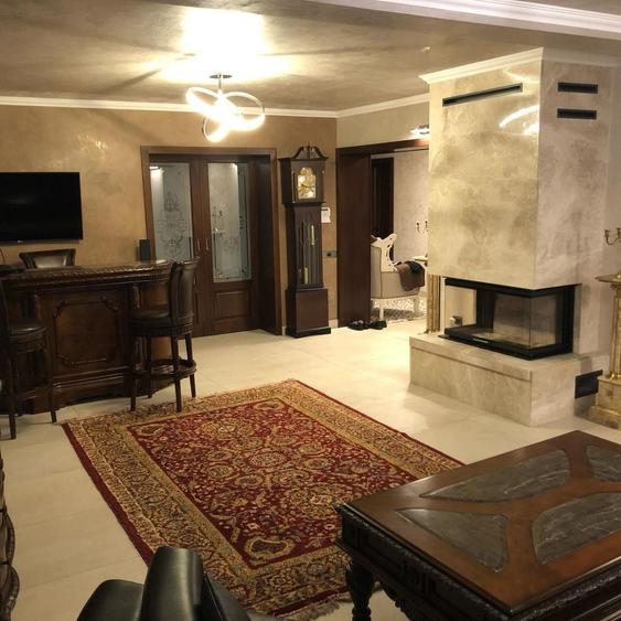 Casă cu 4 camere cu Teren 850 Mp în Central