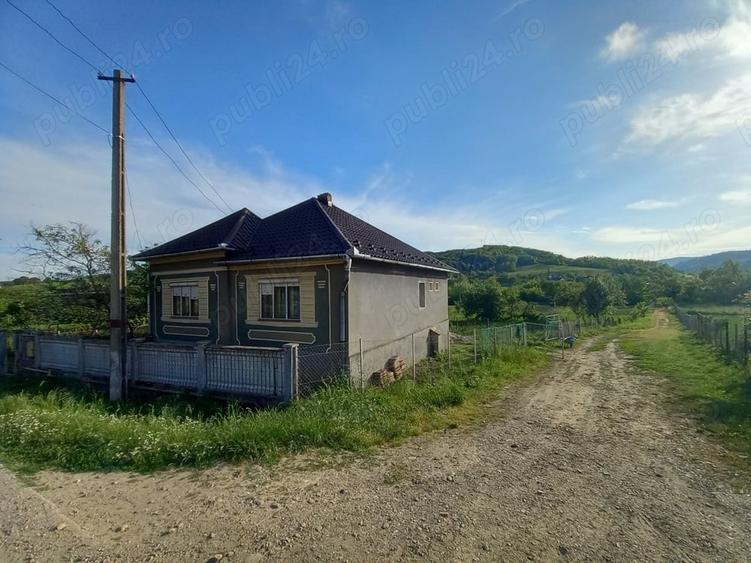 Casă cu 3 camere cu Teren 1000 Mp în Rusu de Sus