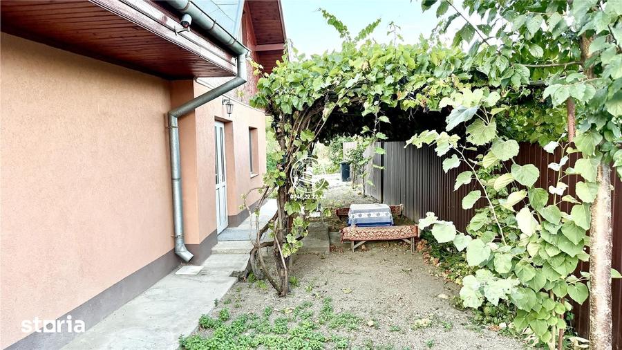 Casă cu 6 camere cu Teren 800 Mp în Victoria