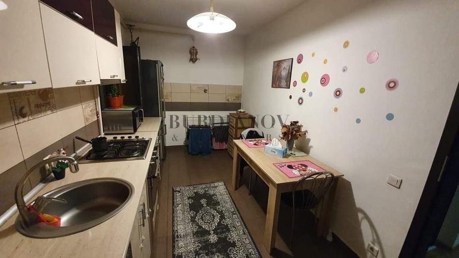 Apartament cu 2 camere - 62mpu - Parter - Loc de parcare - 1 Decembrie - 4