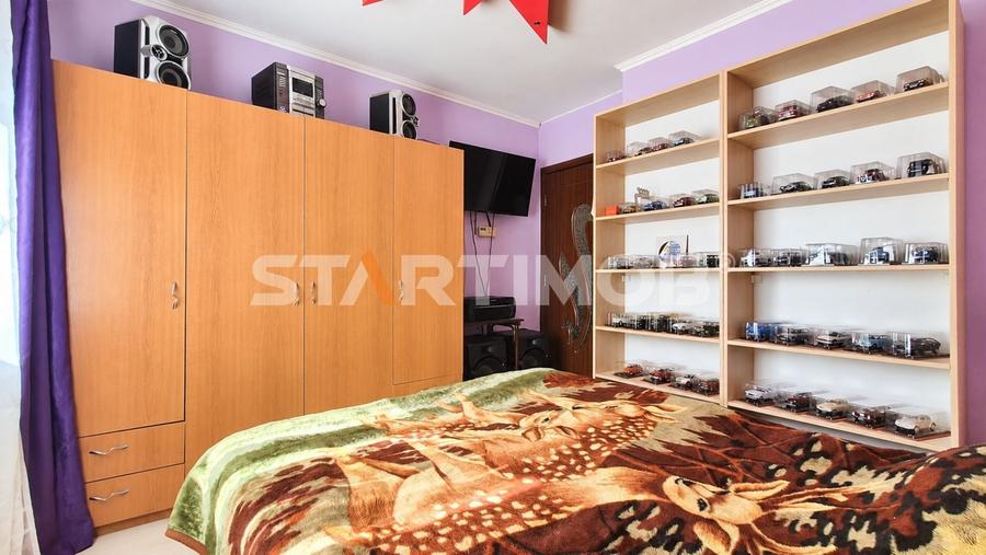 Apartament cu 3 camere decomandat în Răcădău