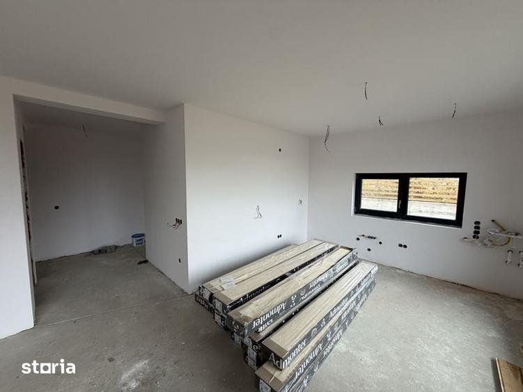 Casă cu 4 camere cu Teren 105 Mp în Central