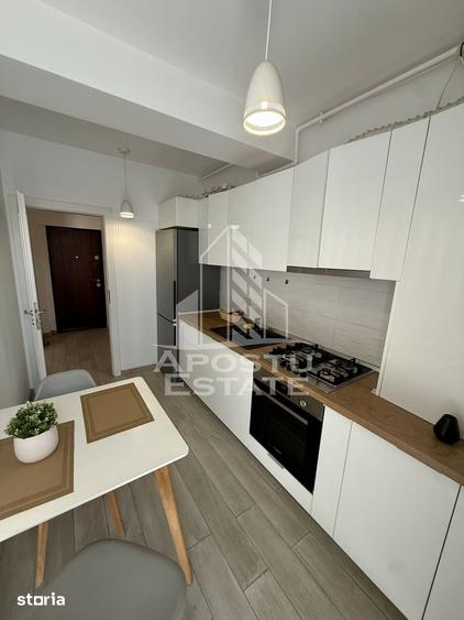Apartament cu 2 camere, mobilat în Sud