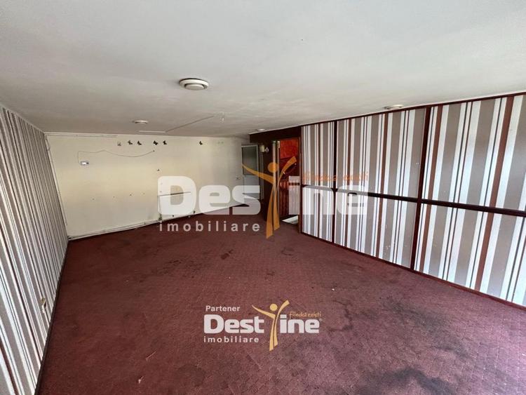 Spațiu comercial, de 150 mp, în Mărăței