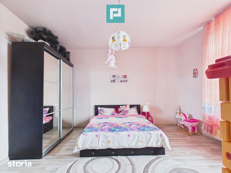 Casă cu 3 camere cu Teren 1500 Mp în Central