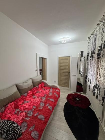Casă individuală cu 2 camere cu Canalizare în Valea Roșie