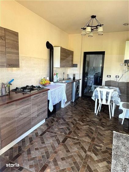 Casă cu 5 camere cu Teren 514 Mp în Mihai Eminescu