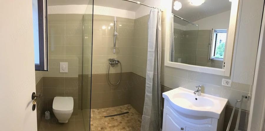 Apartament cu 3 camere decomandat în Torontalului