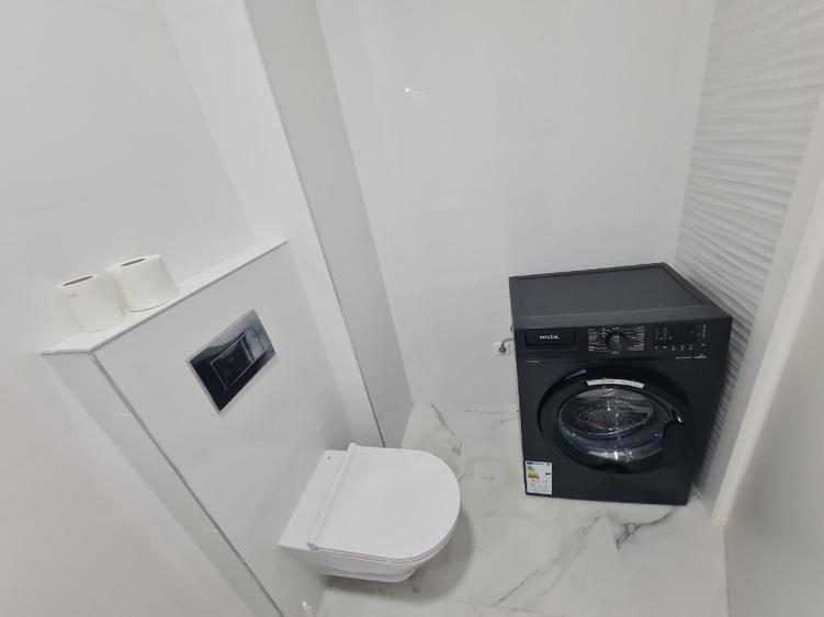 Apartament cu 2 camere decomandat, mobilat în Central