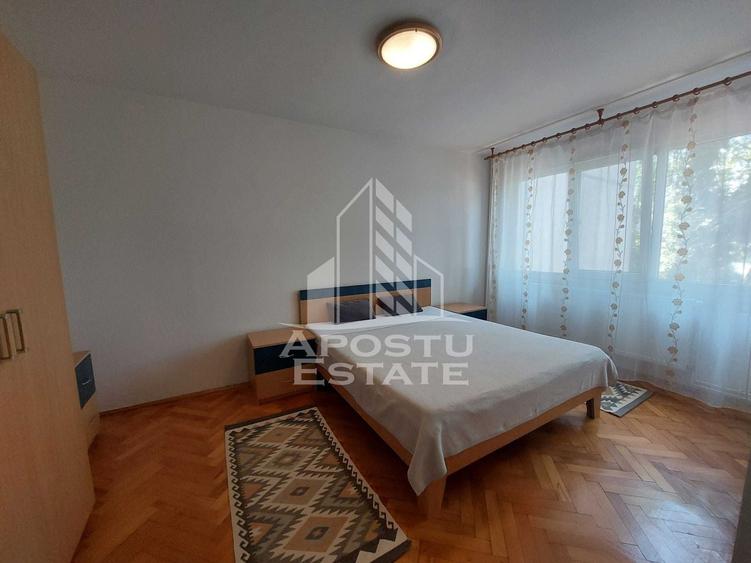 Apartament cu 2 camere semidecomandat, mobilat în Gheorghe Lazăr