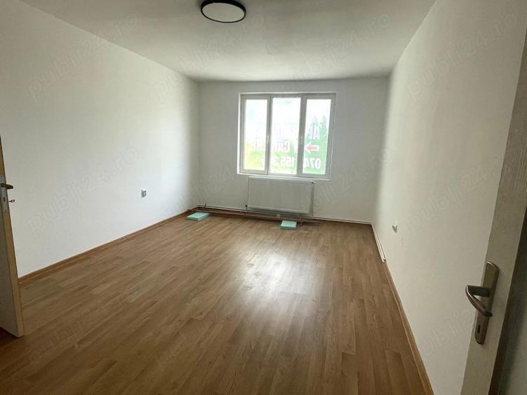 Apartament cu 3 camere circular în Astra