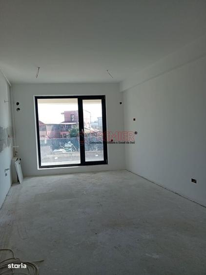 Apartament cu 2 camere decomandat în Ferentari
