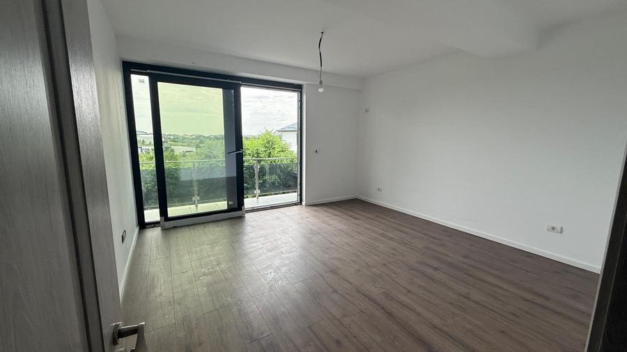 Duplex cu 5 camere cu Garaj în Corbeanca