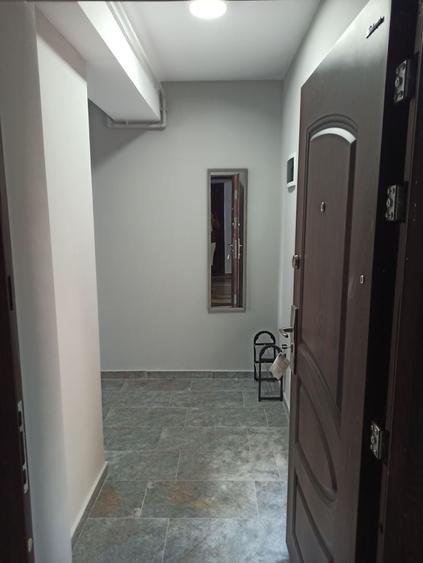 Apartament cu 3 camere decomandat, mobilat în Nord-Vest