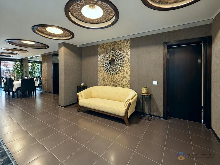 Casă cu 10 camere cu Canalizare în Vest