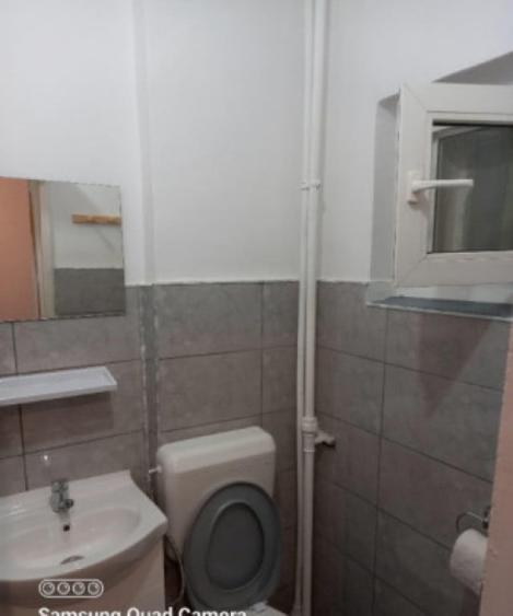 Apartament cu 3 camere decomandat, mobilat în Grivița
