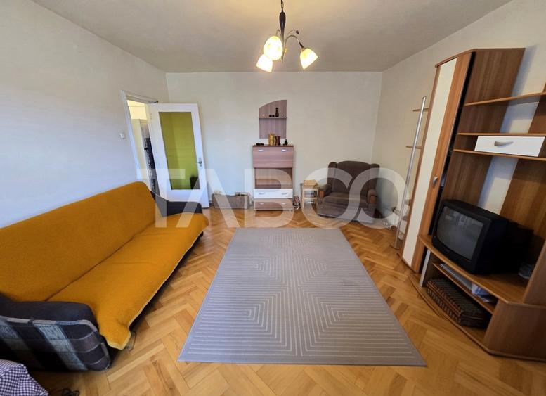 Apartament cu 3 camere decomandat, mobilat în Terezian