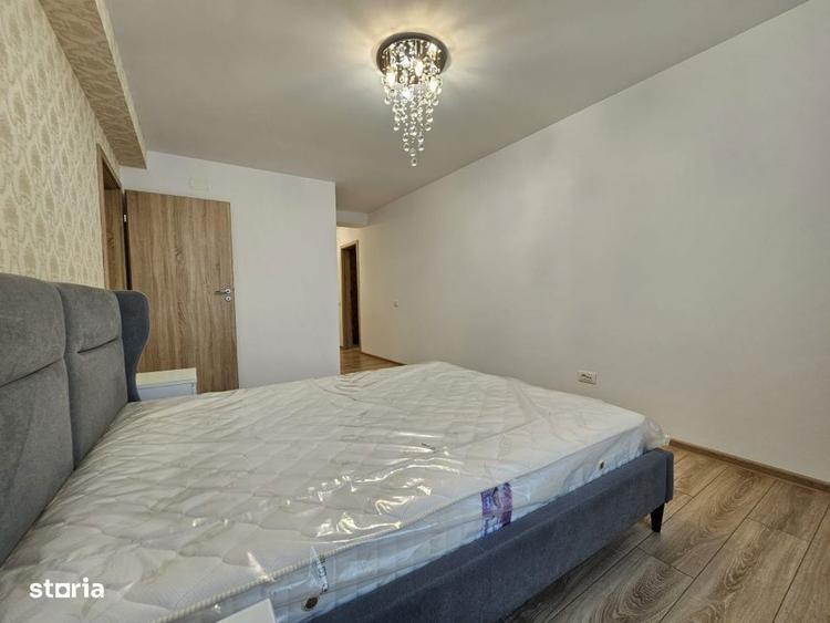 Apartament cu 3 camere, mobilat în Tractorul