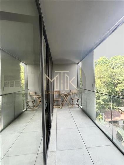 Apartament cu 3 camere decomandat, mobilat în Nordului