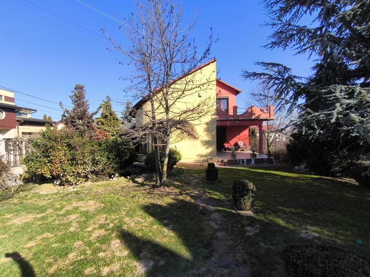 Casă cu 4 camere în Feleacu