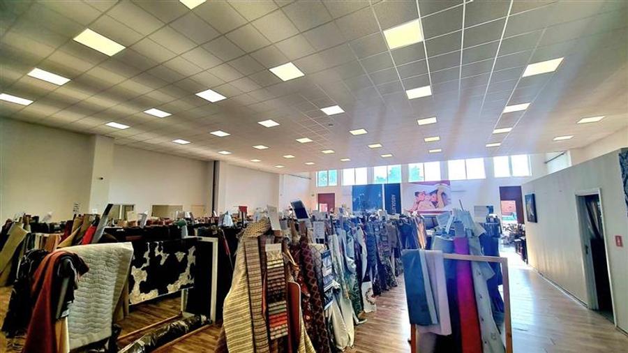 Spațiu comercial, de 470 mp, în Central