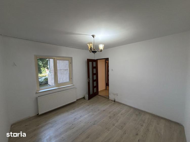 Apartament cu 3 camere decomandat în Gării
