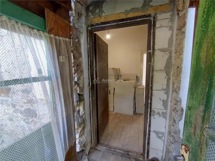 Casă cu 2 camere cu Teren 575 Mp în Vest