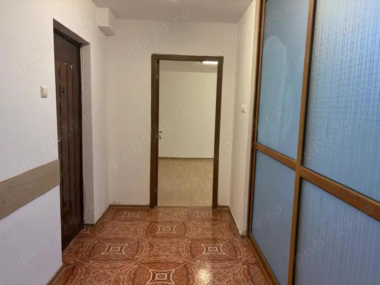 Apartament cu 2 camere decomandat în 13 Septembrie