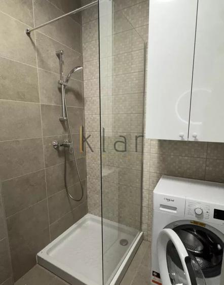 Apartament cu 3 camere semidecomandat în Mărăști