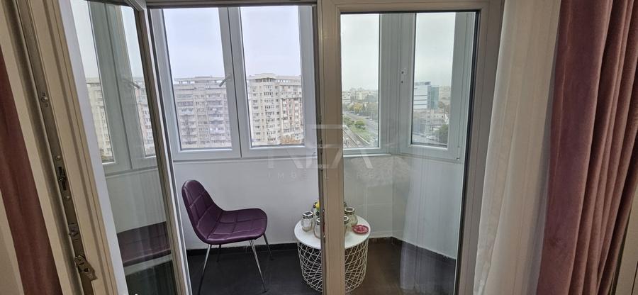 Apartament cu 3 camere decomandat, mobilat în Decebal