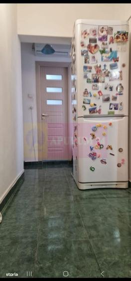 Apartament cu 3 camere, mobilat în Berceni