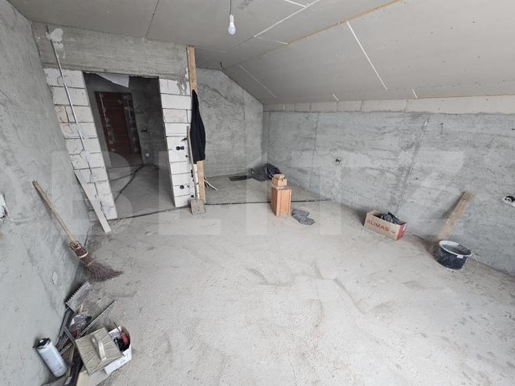 Casă individuală cu 4 camere cu Teren 500 Mp în Jelna