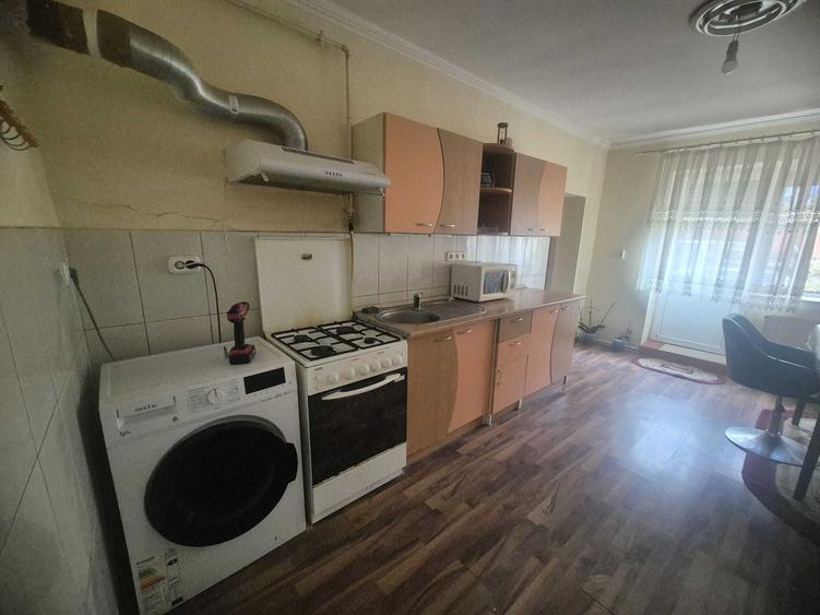 Casă cu 3 camere în Central