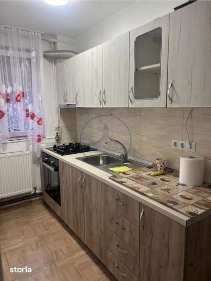 Apartament cu 3 camere în Decebal