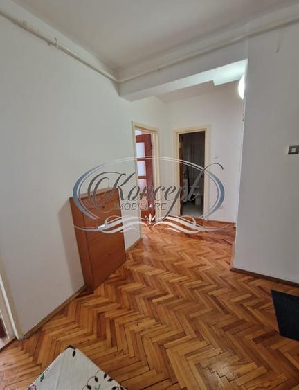 Garsonieră decomandată, mobilată în Zorilor