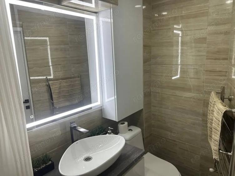 Apartament cu 2 camere decomandat în Florilor