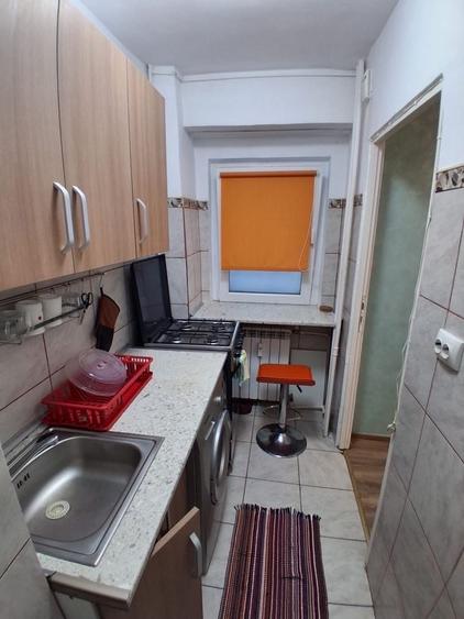 Garsonieră semidecomandată în Costin Georgian