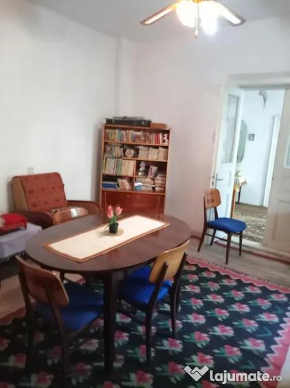 Casa de vanzare3 dormitoare, 2 livinguri,ideala ?i pe - 6