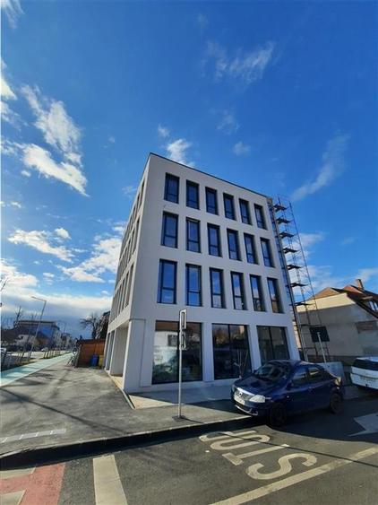 Birou, de 315 mp, în Calea Dumbrăvii