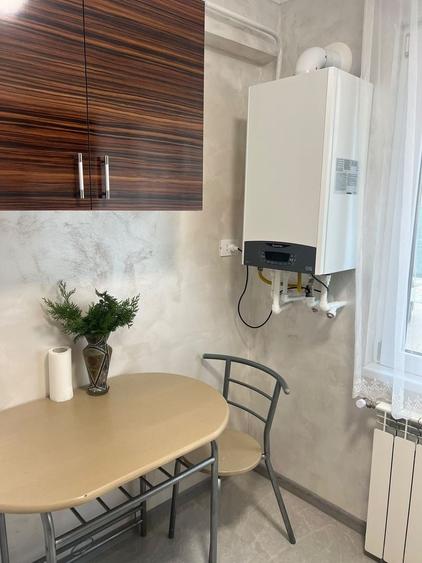 Apartament cu 2 camere decomandat în Albești