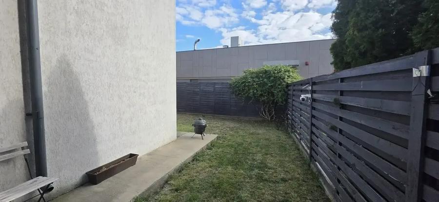 Apartament cu 2 camere decomandat, mobilat în Vest