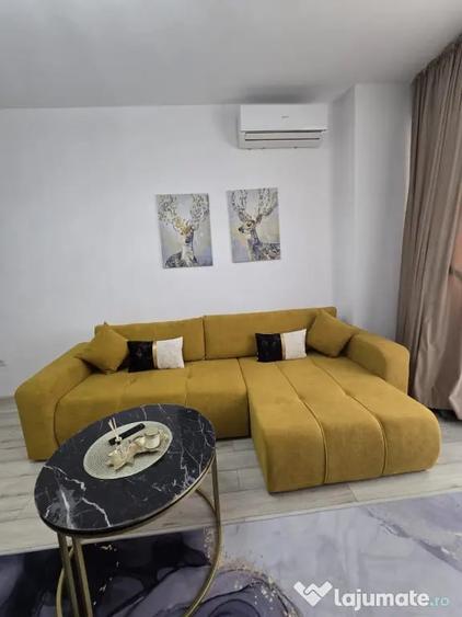 Apartament cu 2 camere decomandat în Roșu
