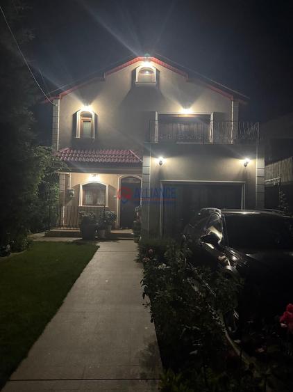 Casă cu 3 camere decomandat cu Canalizare în Cumpăna