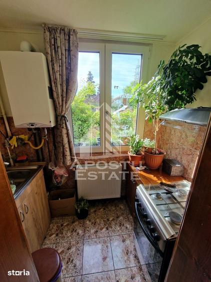 Apartament cu 2 camere decomandat în Lipovei