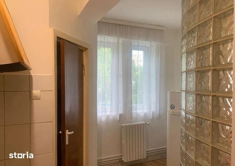 Garsonieră decomandată în Zorilor — fotografia 3