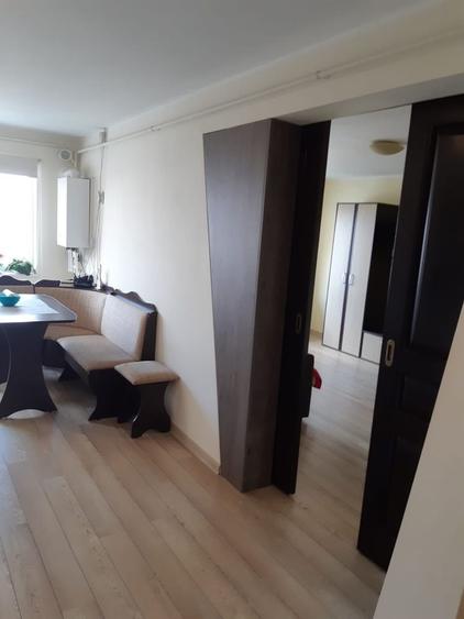 Apartament cu 3 camere decomandat în Obcini