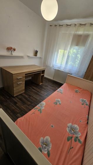 Apartament cu 3 camere semidecomandat în Tomis Nord