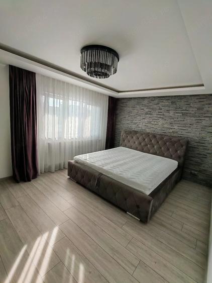 Apartament cu 2 camere decomandat în Lotus